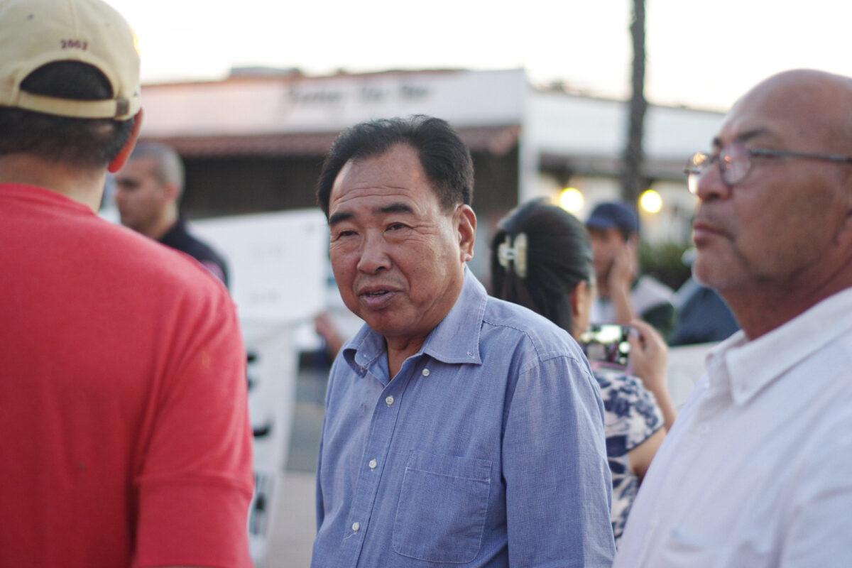 John Chen at a pro-Beijing event he organized at the San Gabriel Mission Playhouse in San Gabriel, Calif., in October 2016. (Liu Fei/The Epoch Times)