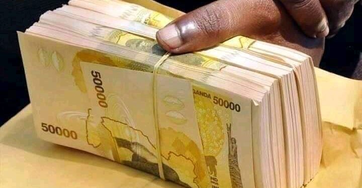 Smart Ways to Make Over Shs100,000 Daily Online in Uganda