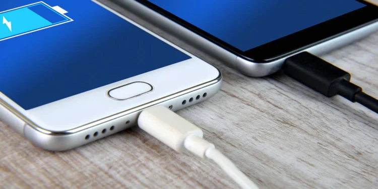 Stop Charging Your Phone From 0 To 100% It Destroys Your Battery, Here Is What To Do